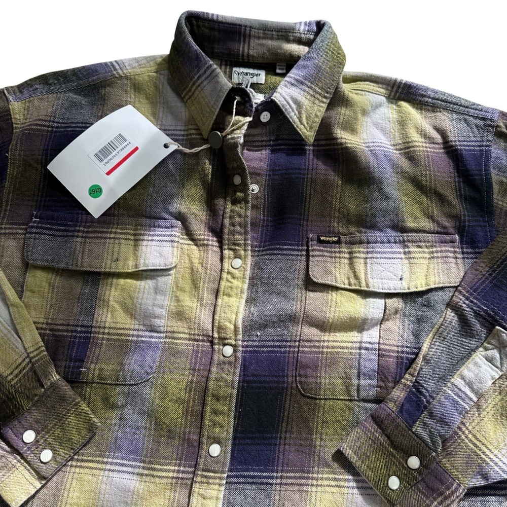Wrangler NWT Cropped Flannel Shirt Womens‎ Large Pearl Snap Utility Iris Purple